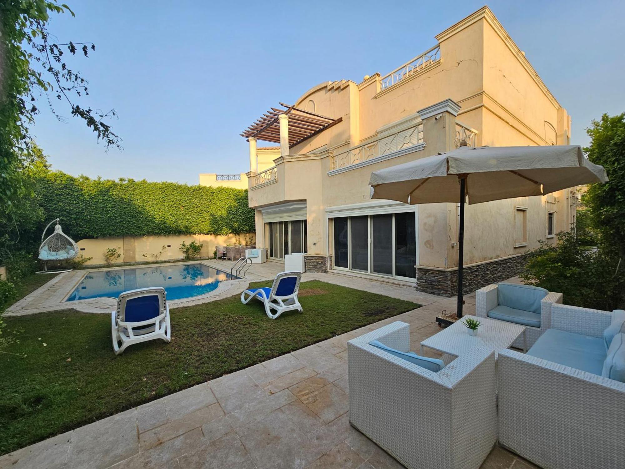 Luxury With Swimming Pool Villa