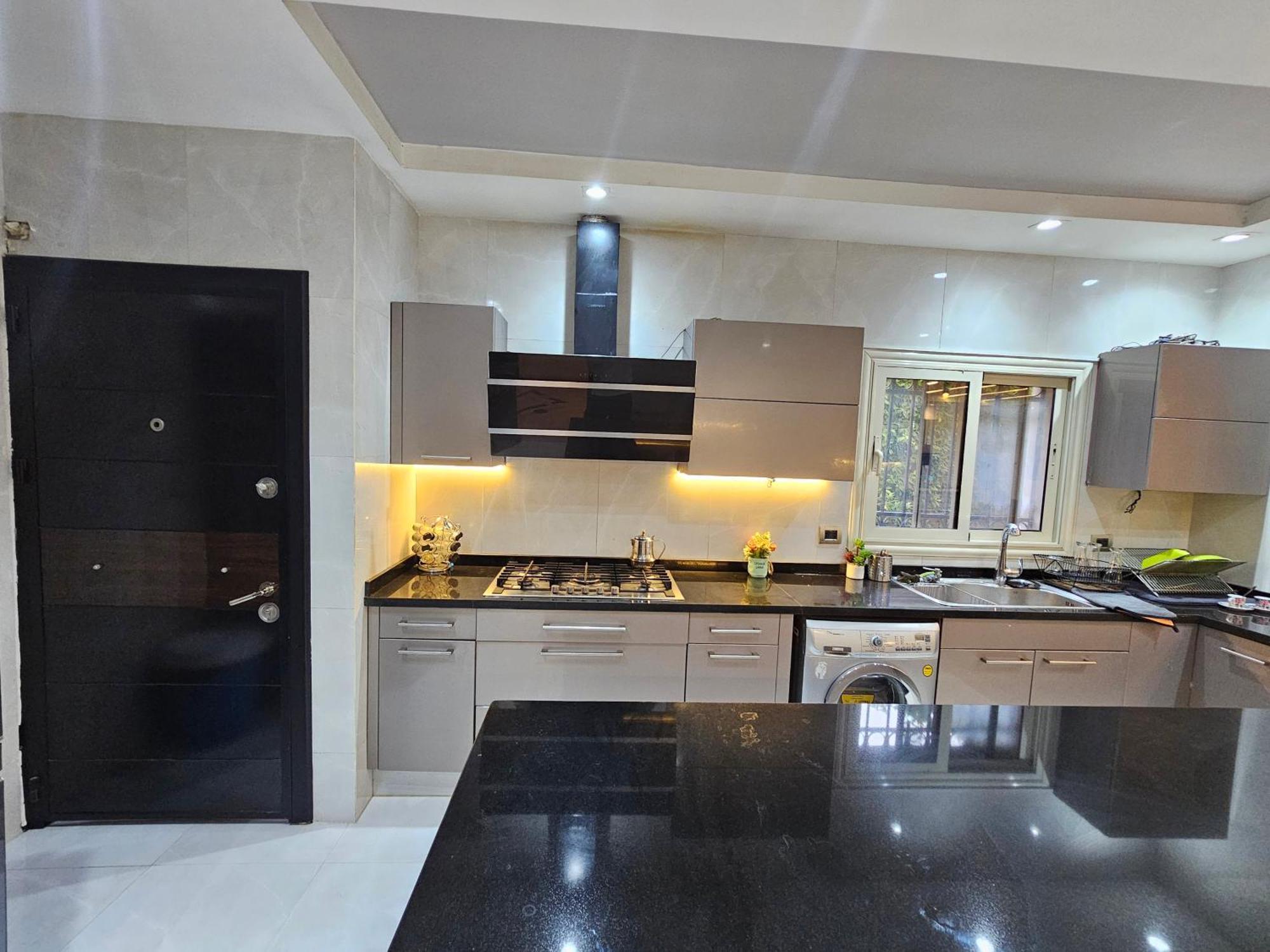 Luxury With Swimming Pool Cairo