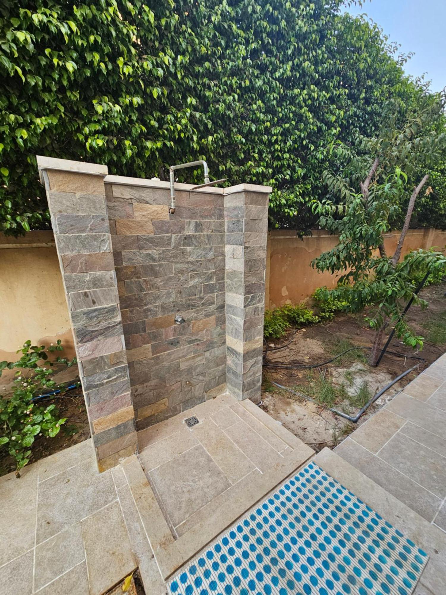 Luxury With Swimming Pool *